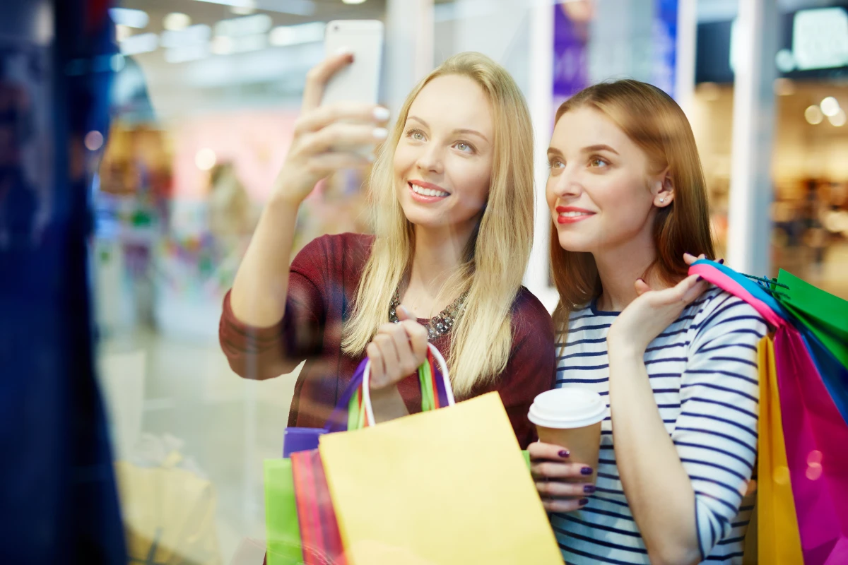 Centres commerciaux vs e-commerce : le grand défi de la réinvention